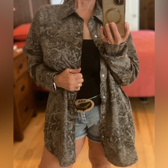 Wrangler Other - Wrangler Retro Premium Gray Floral Western Pearl Snap Shirt, Size L, NWT